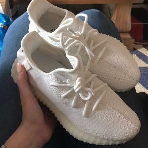 Yeezy Boost 350 V2 Cream/Triple White